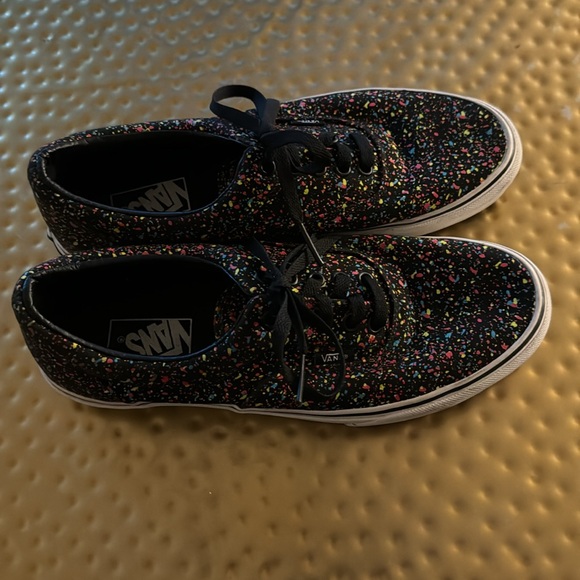 Confetti Party Vans - Picture 4 of 5